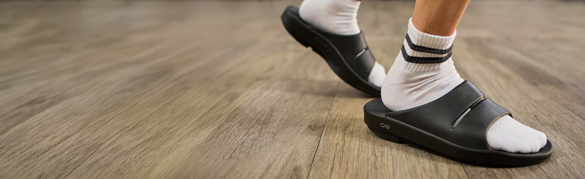 Men's Sandals & Slides